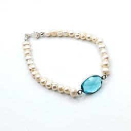 Freshwater Pearl Bracelet with Aquamarine Crystal Centerpiece